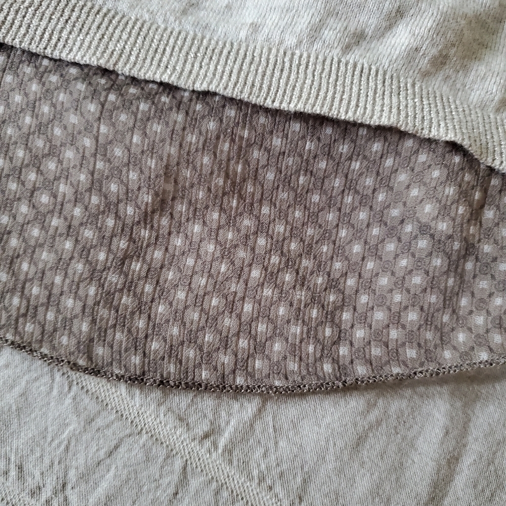 Via / Appia Split Back Sweater - Picture 10 of 12